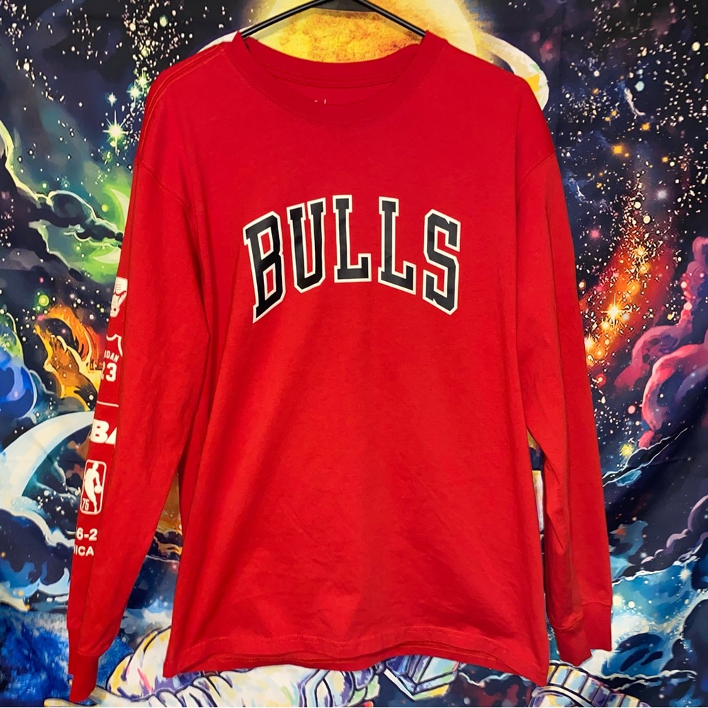 Men's Small Chicago Bulls Nike Red 21-22 Long Sleeve